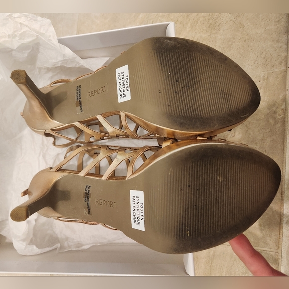 Rose gold shoes - Picture 3 of 5